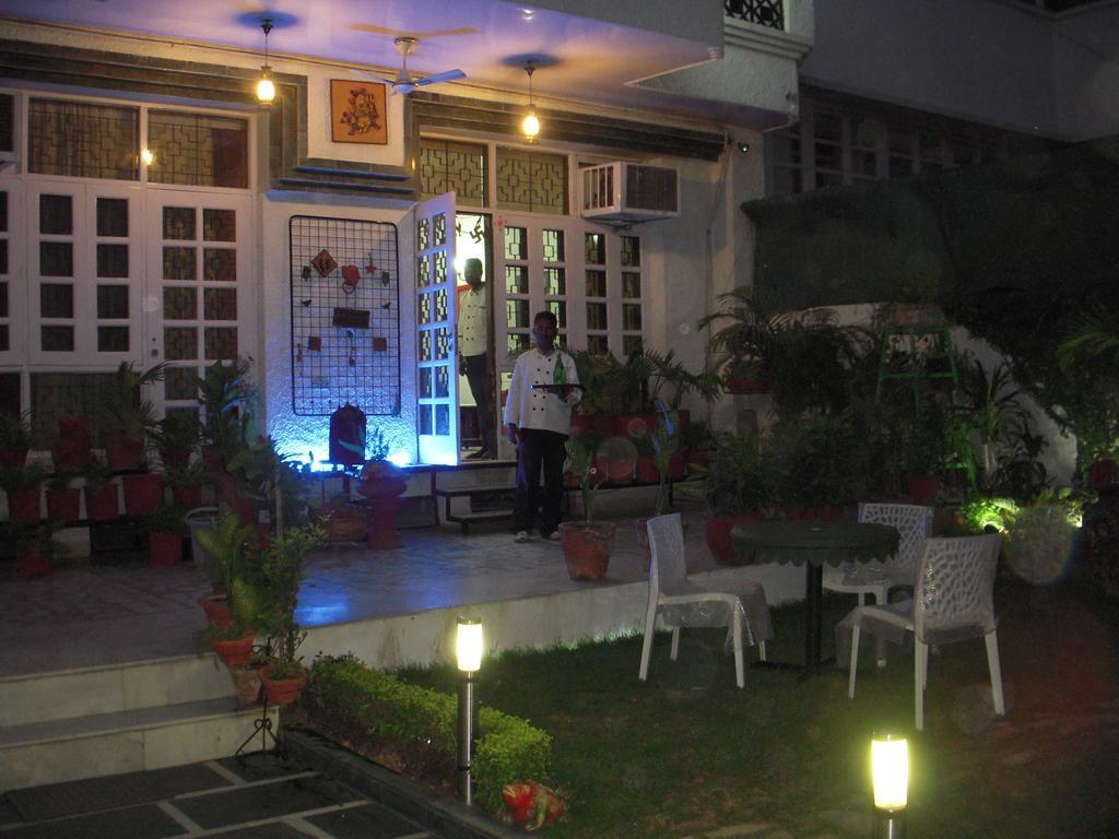 Rams Inn Neu-Delhi Zimmer foto
